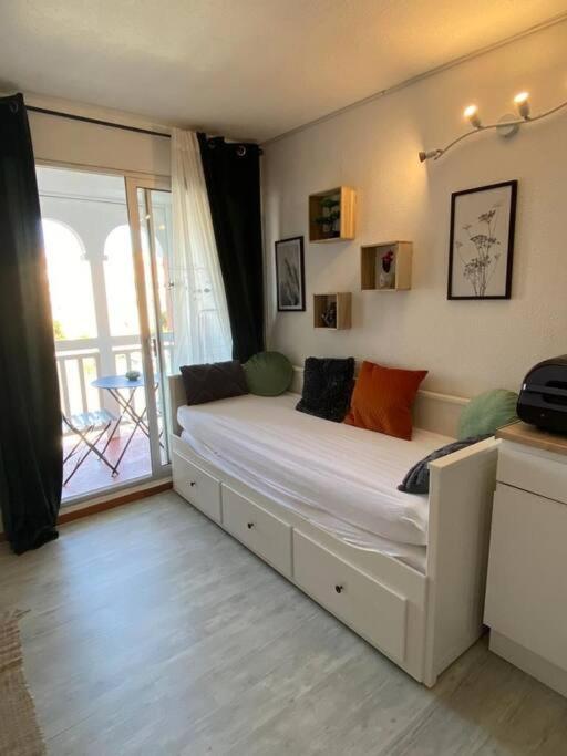 Superbe Studio Renove Avec Piscine Et Vue Marina Le Barcarès Екстериор снимка