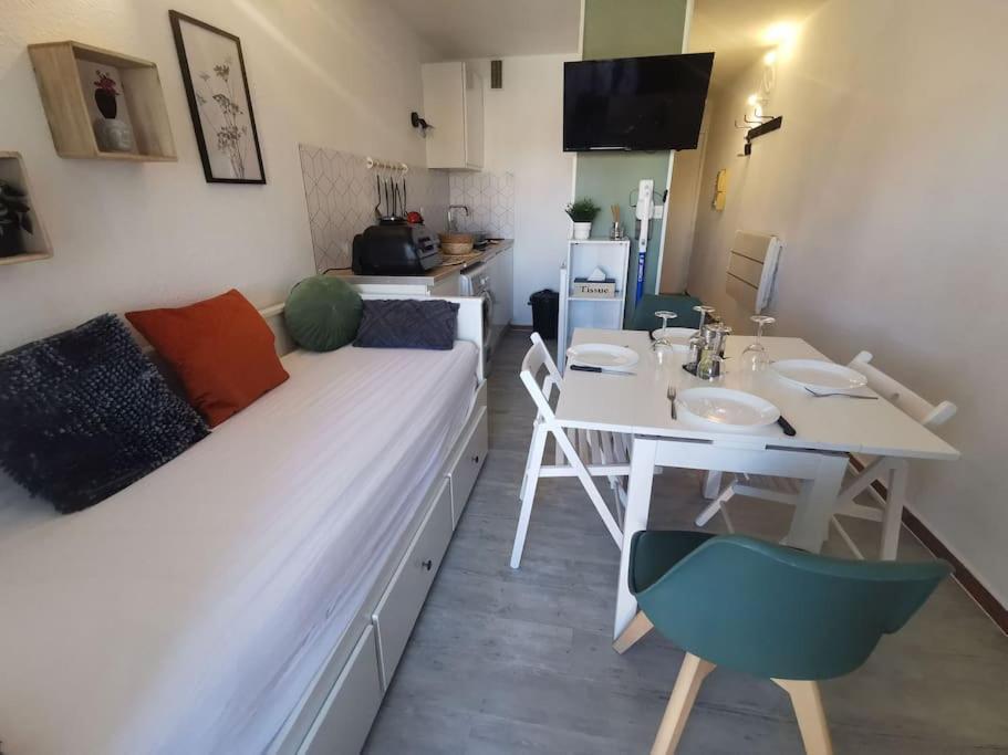 Superbe Studio Renove Avec Piscine Et Vue Marina Le Barcarès Екстериор снимка